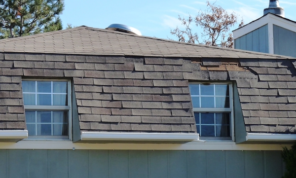 Wind damage- steep roof- poor bonding copy